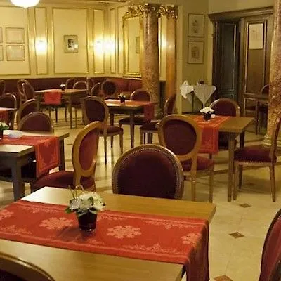 Hotel Casa Capsa Бухарест