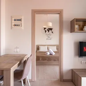  Apartament Minimalist W/ View Grecia