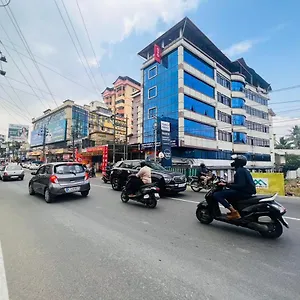Hotel Tower 21 Regency Kochi